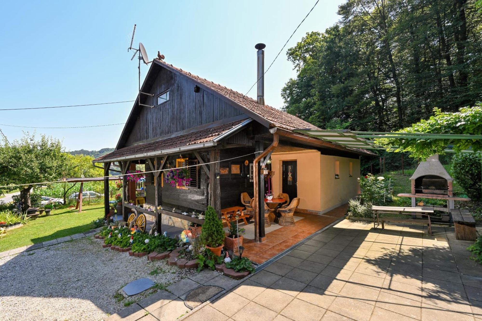 Kuca Viola, Traditional Wooden House In Tuhelj Eksteriør billede